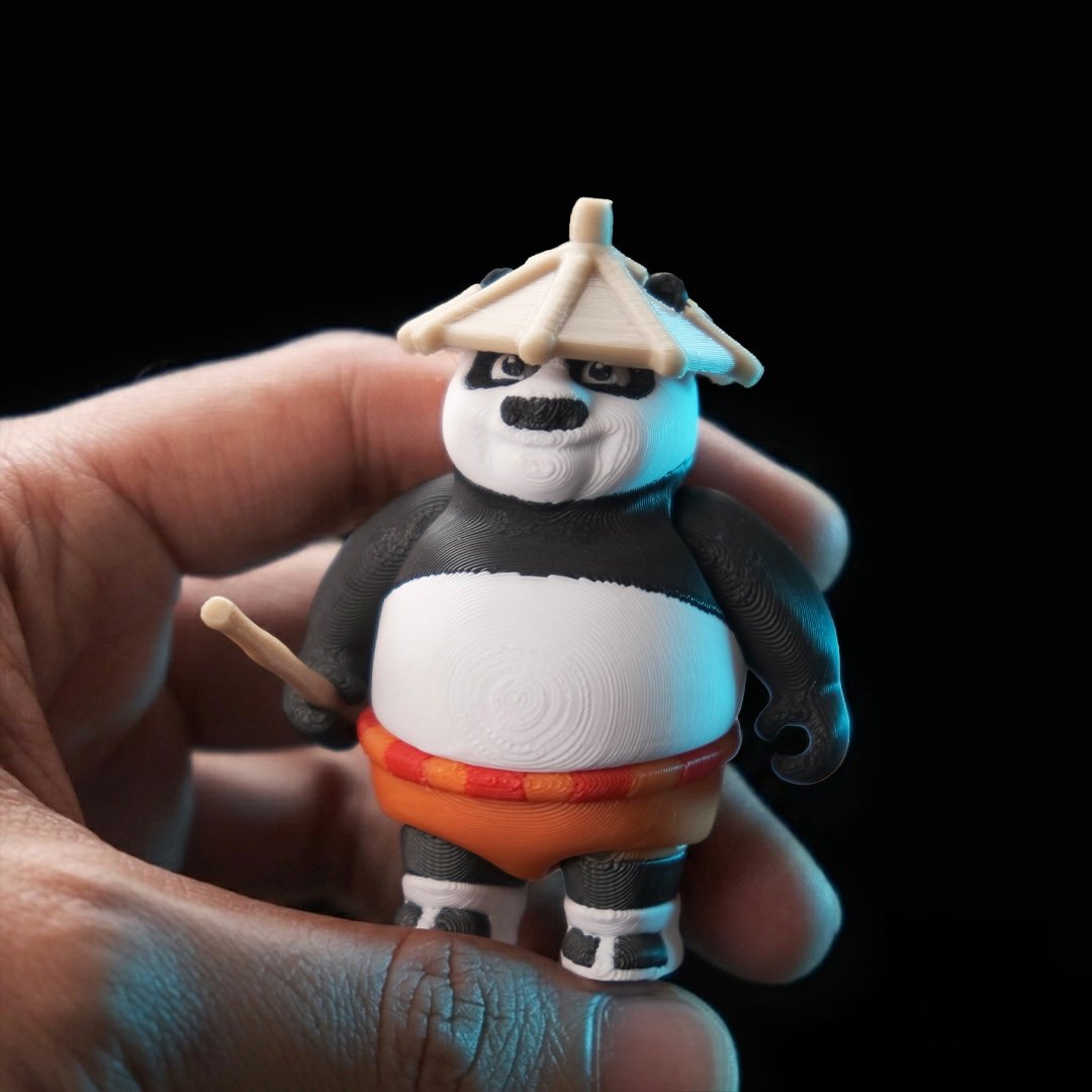 Kung Fu Panda Po + Versão Chaveiro