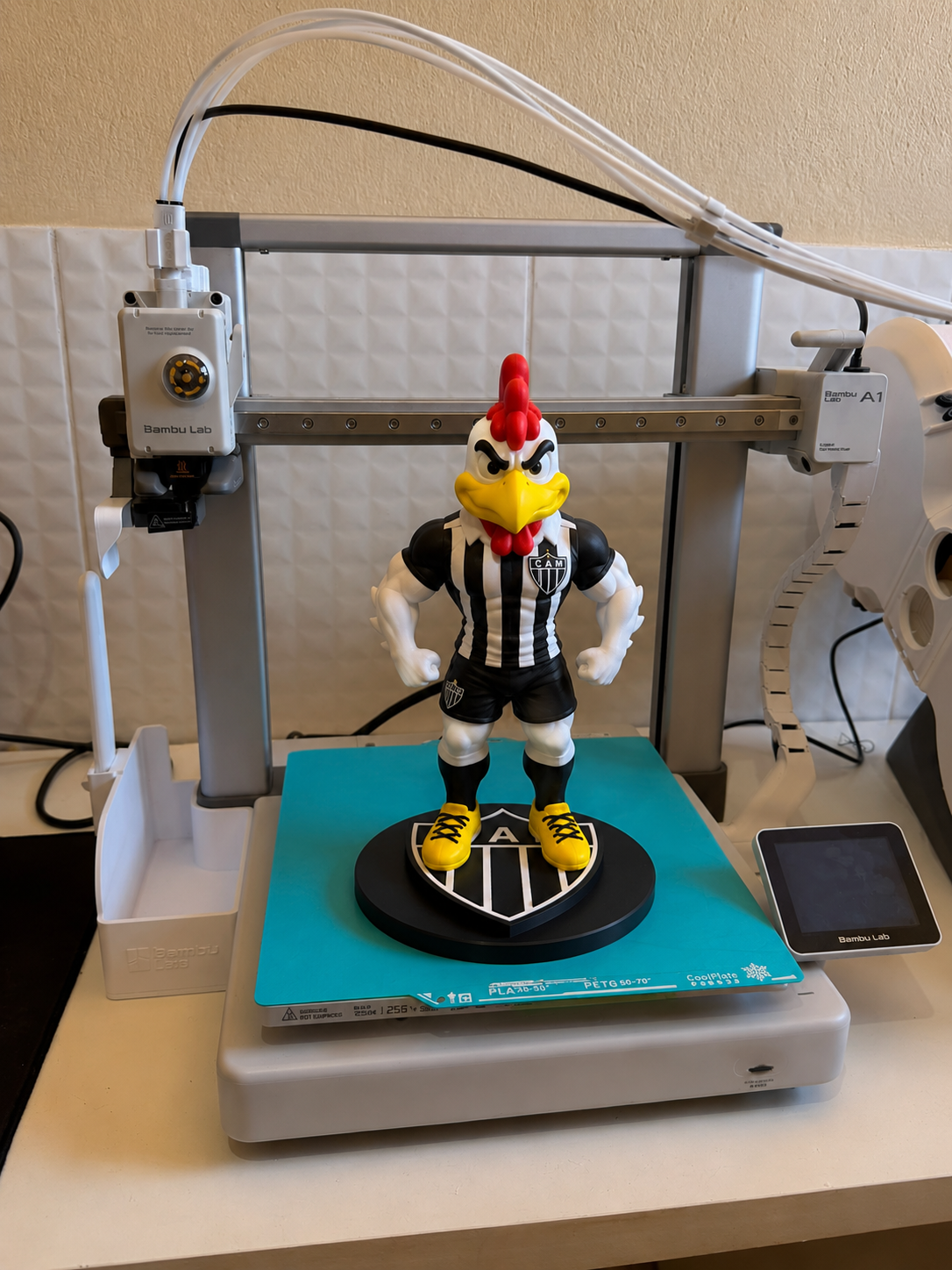Mascote Galo Doido 🐔⚫⚪